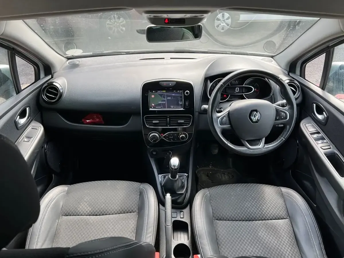 Used Renault Clio GT-Line 2018 White Hatchback