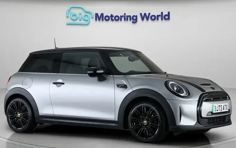 Used Mini Cooper S Level 2 135 kW (184 HP) 2023 Hatchback