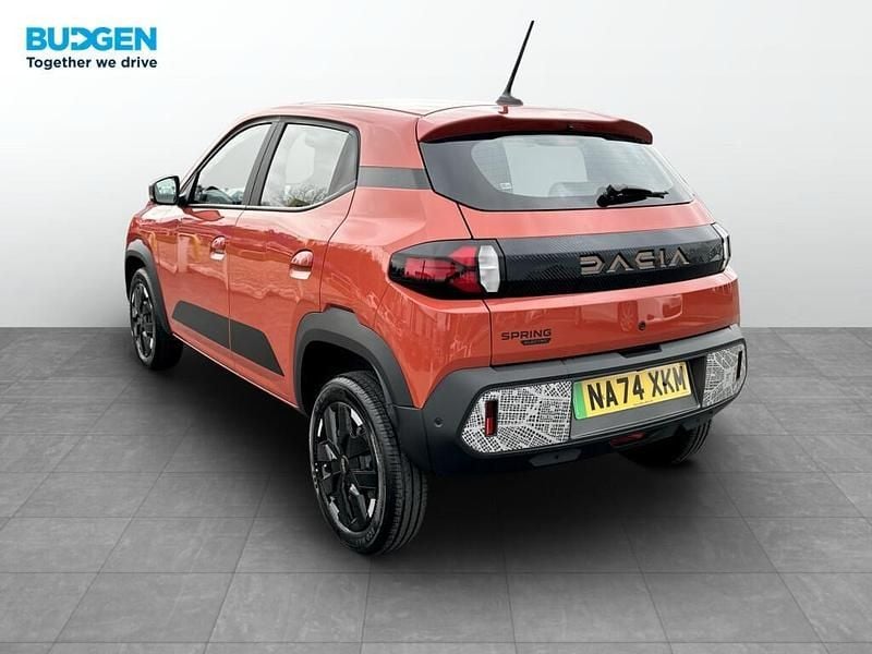 Used Dacia Spring Extreme 47 kW (65 HP) 2024 Red Hatchback
