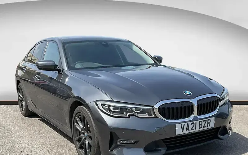 Usado BMW 330e Sport Line 292 HP (214 kW) 2021 Sedan