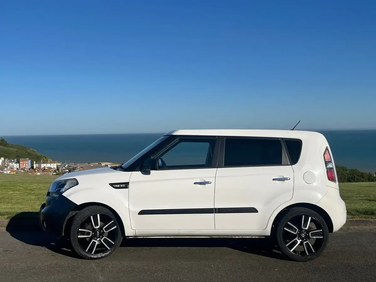 Used Kia Soul 2011 White SUV