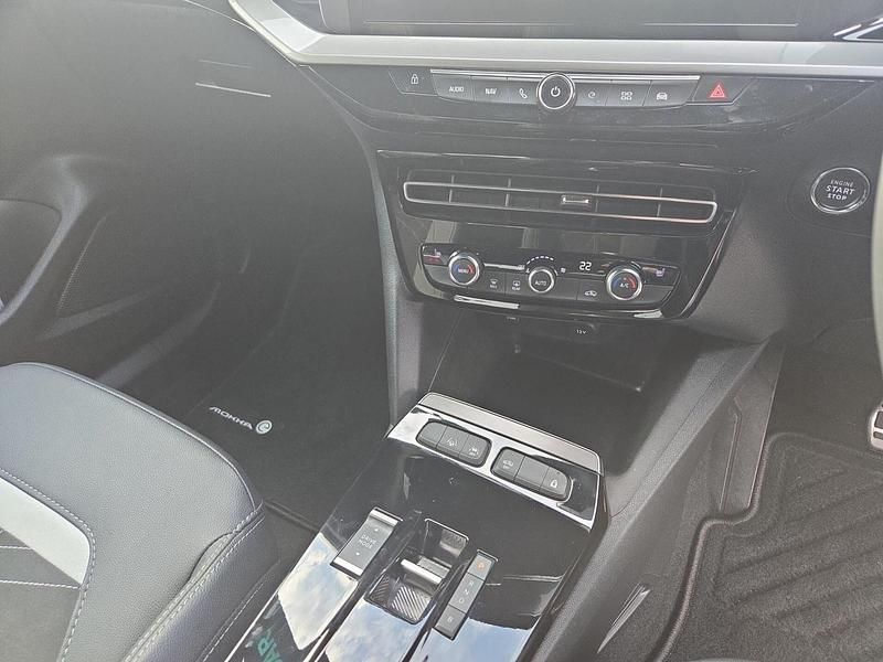 Used Vauxhall Mokka Ultimate 100 kW (136 HP) 2024 White SUV