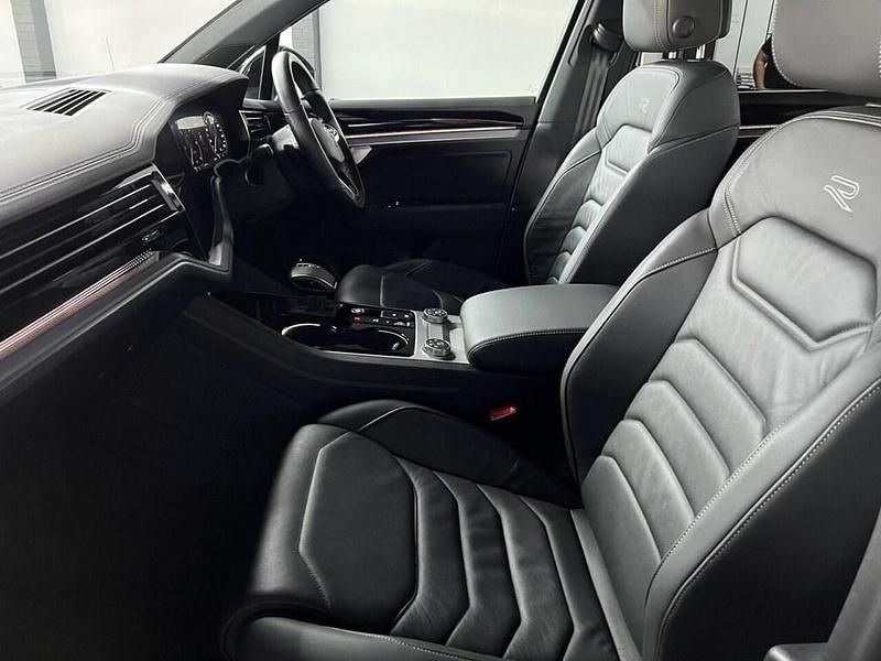 Used VW Touareg Black Edition 286 HP (210 kW) 2022 White SUV