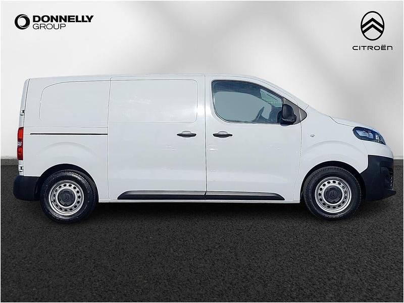 Używany Citroën Dispatch 101 KM (74 kW) 2023 Biały Minivan