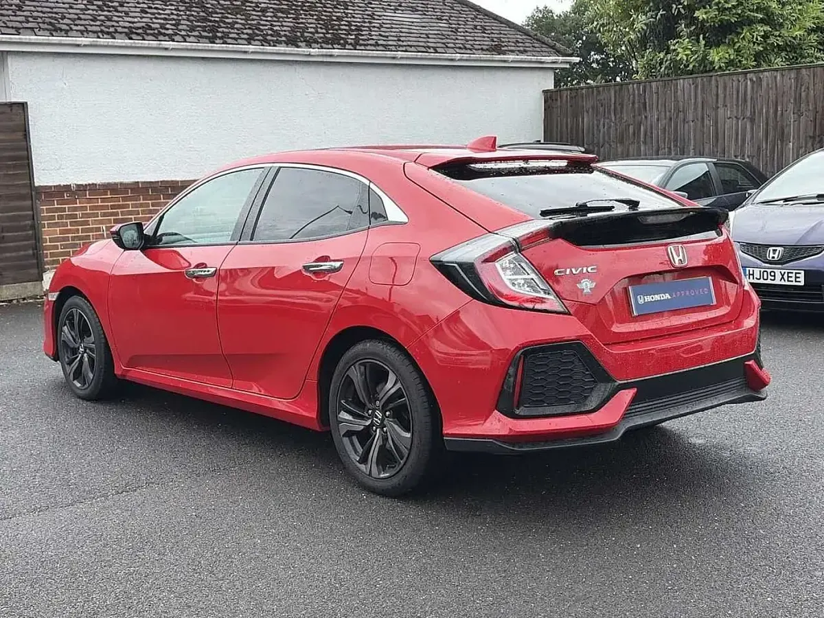 Used Honda Civic Prestige 182 HP (133 kW) 2018 Red