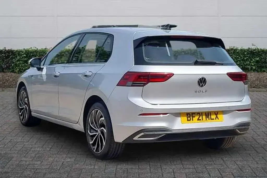 Used VW Golf VIII 130 HP (95 kW) 2021