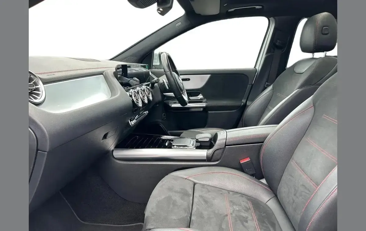 Used Mercedes EQA250 AMG Line Premium 139 kW (190 HP) 2022 Silver SUV