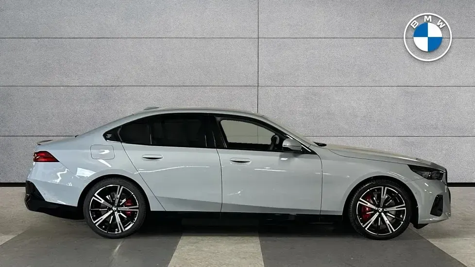 New BMW i5 M Sport 246 kW (335 HP) 2026 Grey