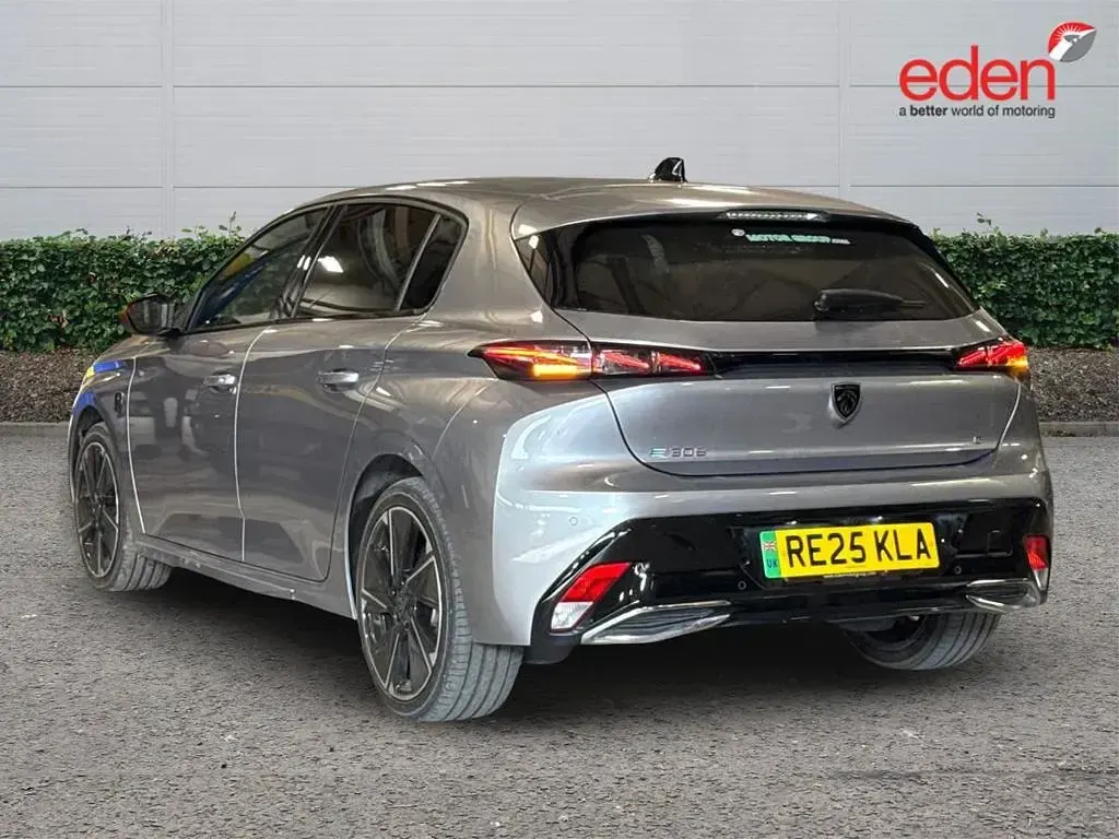 Used Peugeot e-308 114 kW (156 HP) 2025 Hatchback