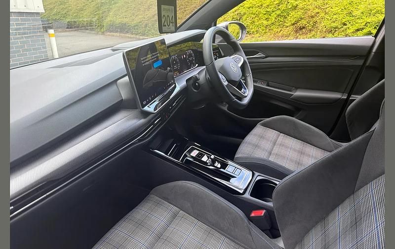 Used VW Golf VIII GTE 272 HP (200 kW) 2024 Grey Hatchback