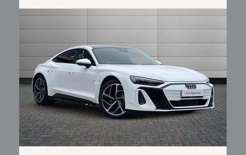 White Used 2025 Audi e-tron GT quattro Advanced Sedan | £62,950 (Fair price) - Image 1/4