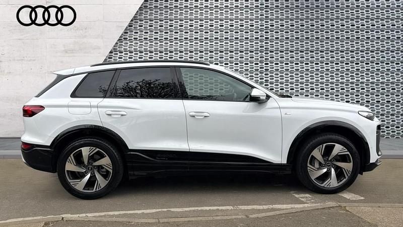 Used Audi Q6 e-tron S-Line 225 kW (306 HP) 2026 White SUV