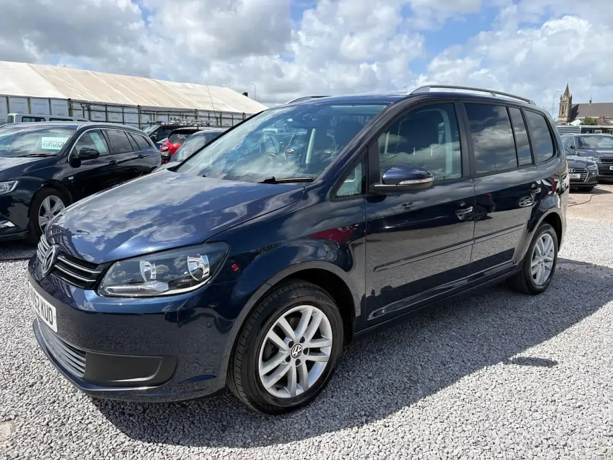 Used VW Touran SE 105 HP (77 kW) 2012 Blue MPV