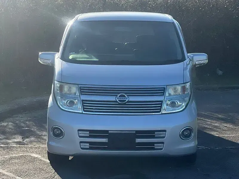 Used Nissan Elgrand 2008 Brilliant silver