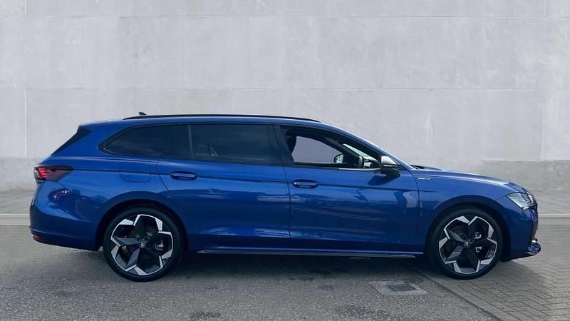 New Skoda Superb SportLine 150 HP (110 kW) 2026 Cobalt blue metallic Estate