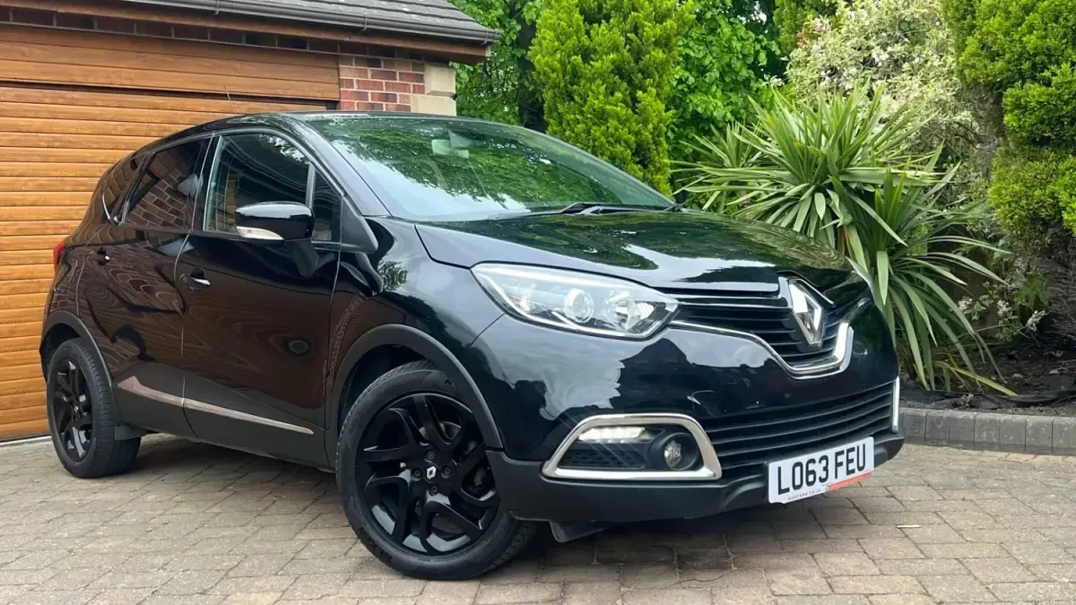 Second-hand Renault Captur Dynamique 90 CP (66 kW) 2013 Negru SUV