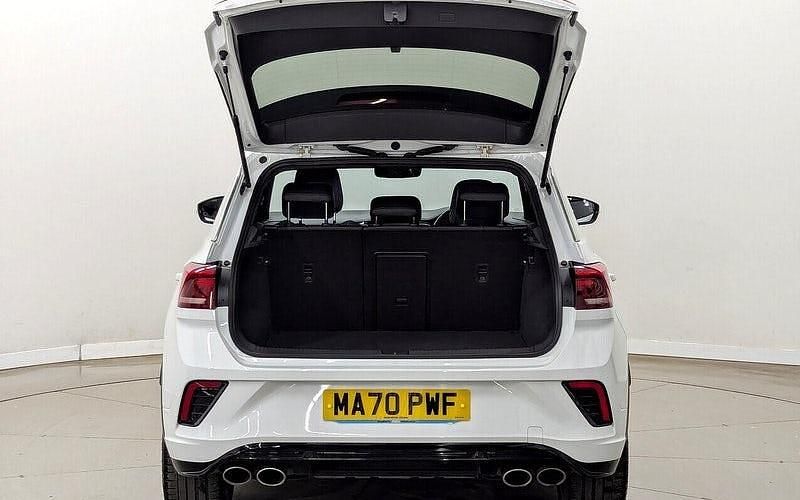 Used VW T-Roc R 300 HP (220 kW) 2025 SUV