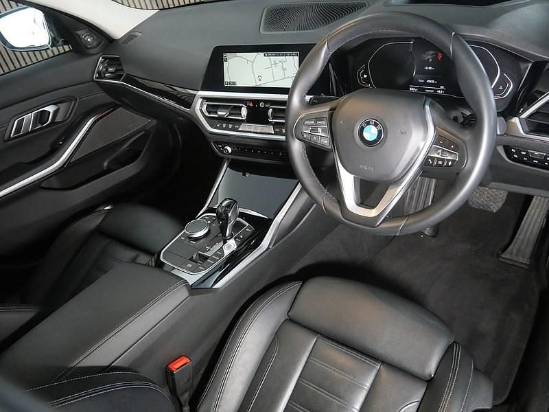 Used BMW 318 Sport Line 2021 Black Sedan