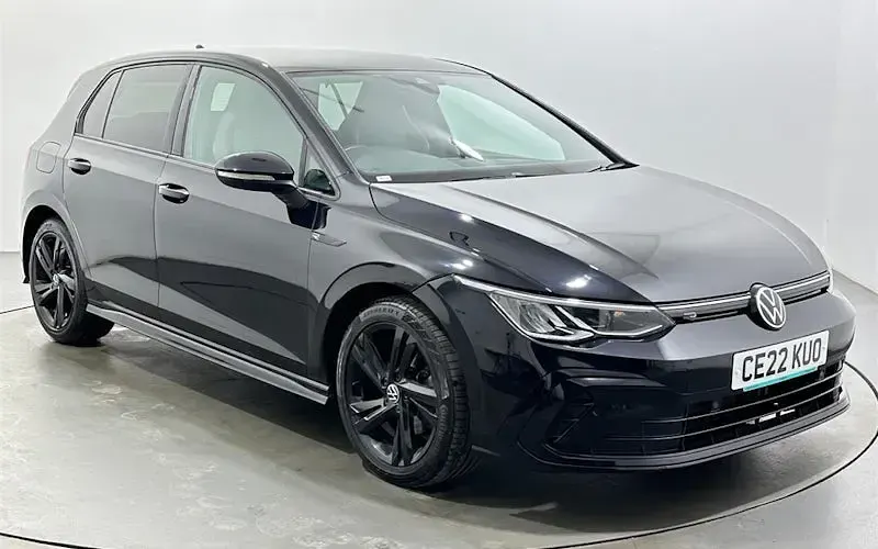 Używany VW Golf VIII R-line 150 KM (110 kW) 2022 Hatchback