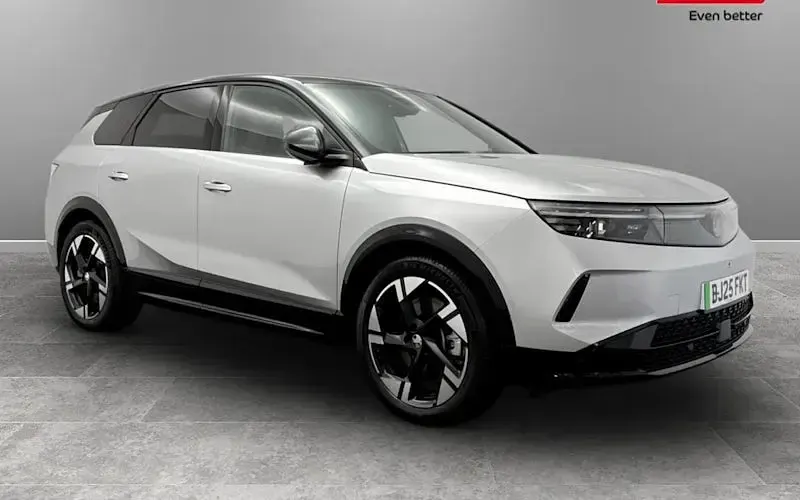 Used Vauxhall Grandland Ultimate 156 kW (213 HP) 2025 SUV