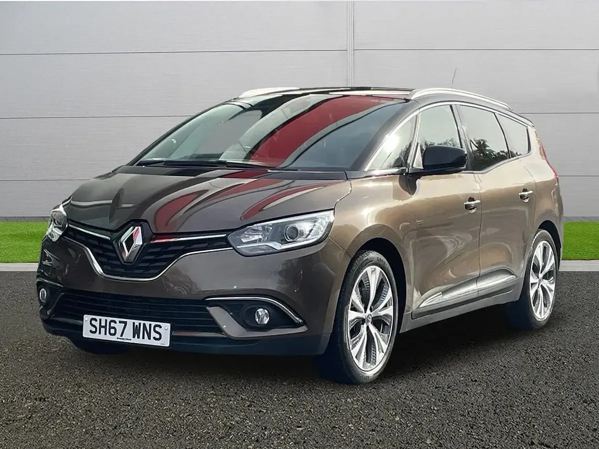 Used Renault Grand Scénic IV Dynamique 110 HP (80 kW) 2017 Brown/black MPV
