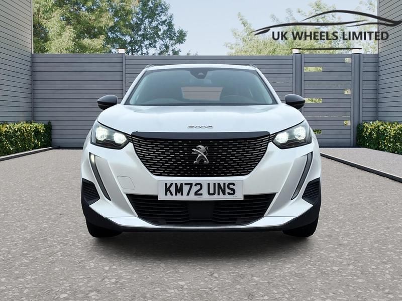 Begagnad Peugeot 2008 Allure+ 2022 Vit SUV