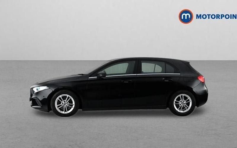 Used Mercedes A180 Executive 136 HP (100 kW) 2019 Black Hatchback
