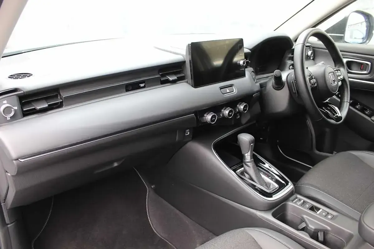 Used Honda HR-V Advance 2023 White SUV
