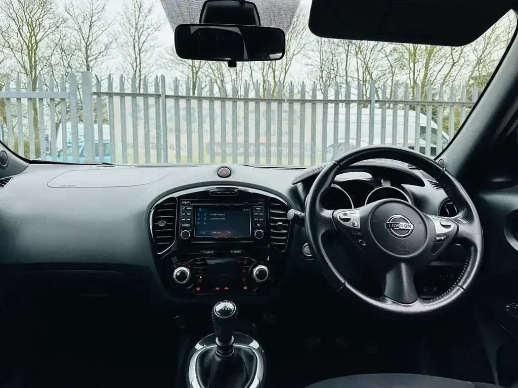 Usado Nissan Juke N-Connecta 110 CV (80 kW) 2016 Negro SUV