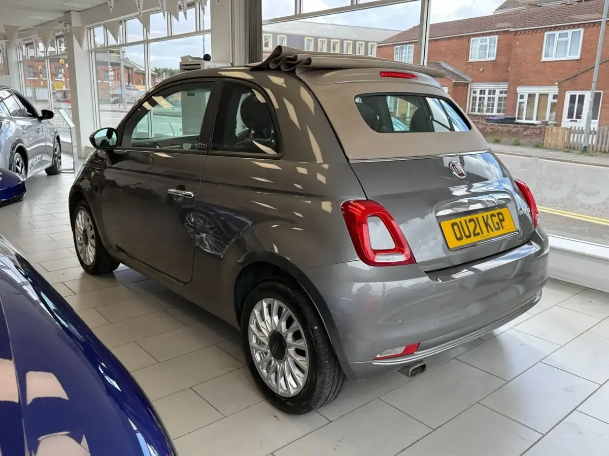 Begagnad Fiat 500C Lounge 2021 Grå Cab