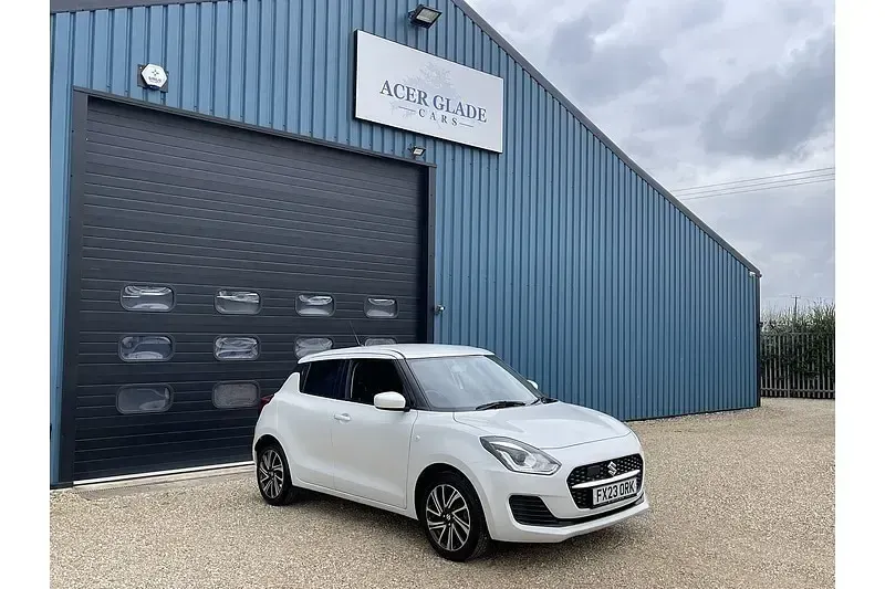 Used Suzuki Swift SZ-L 83 HP (61 kW) 2023 White Hatchback