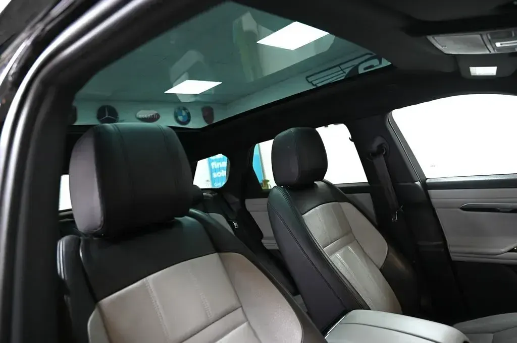 Used Land Rover Range Rover evoque R-Dynamic 200 HP (147 kW) 2019 Black SUV