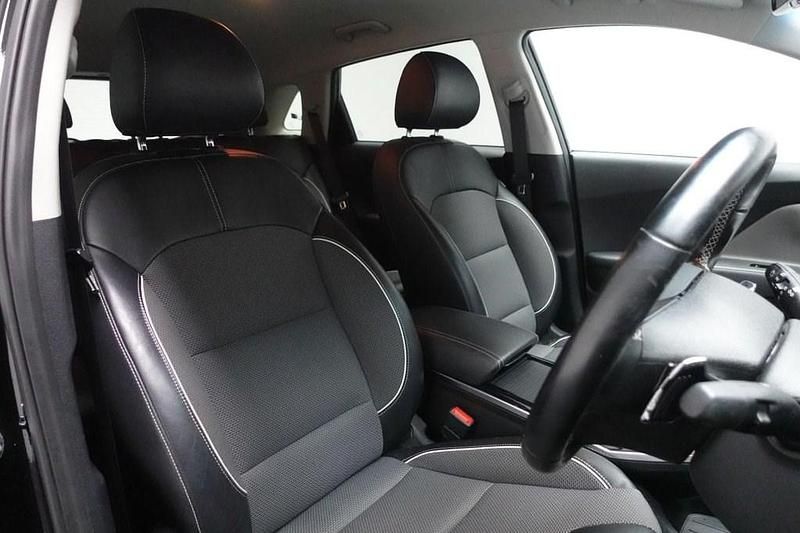 Used Kia Niro 100 kW (136 HP) 2021 Black SUV