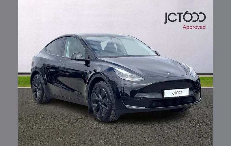 Black Used 2024 Tesla Model Y Long Range SUV | £39,500 - Image 1/4