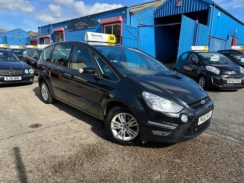 Used Ford S-MAX Zetec 140 HP (102 kW) 2010 Black MPV