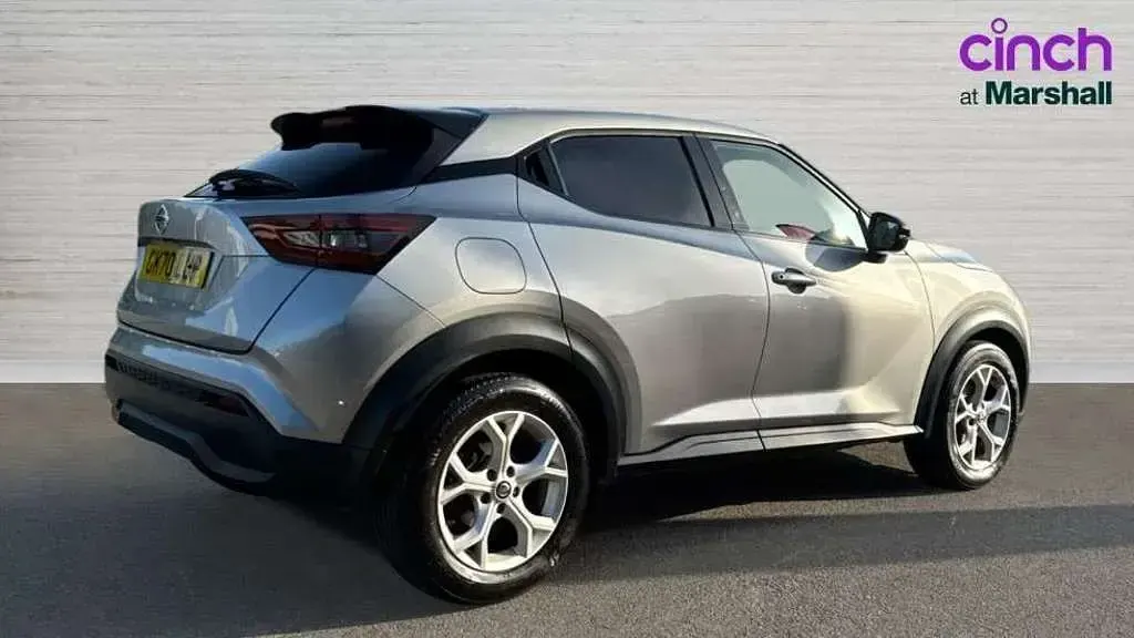 Used Nissan Juke N-Connecta 117 HP (86 kW) 2020 Silver SUV