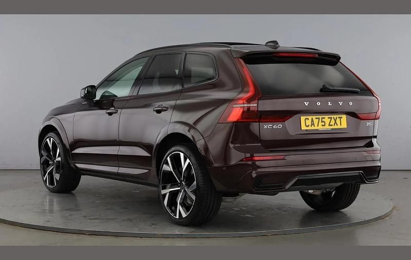 Used Volvo XC60 Ultra 247 HP (181 kW) 2025 Red SUV