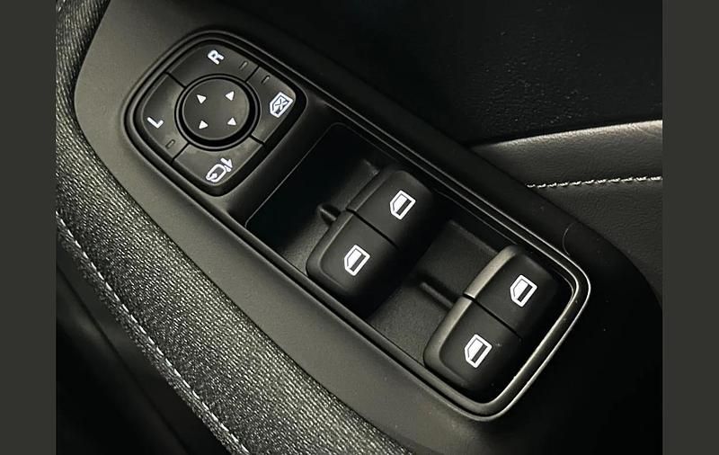 Used MG MG5 EV Trophy 114 kW (156 HP) 2024 White Estate