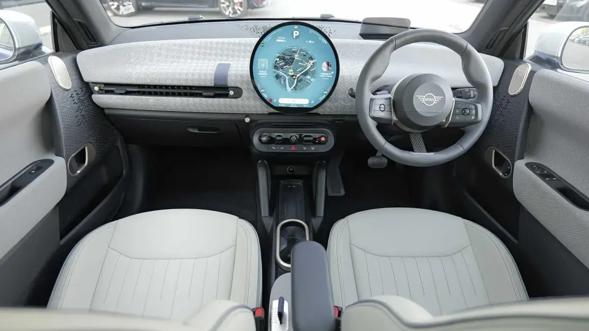 Używany Mini Cooper SE Hatch 158 kW (215 KM) 2024 Niebieski Hatchback