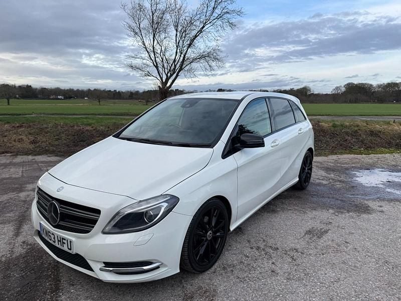 Used Mercedes B200 136 HP (100 kW) 2013 White MPV