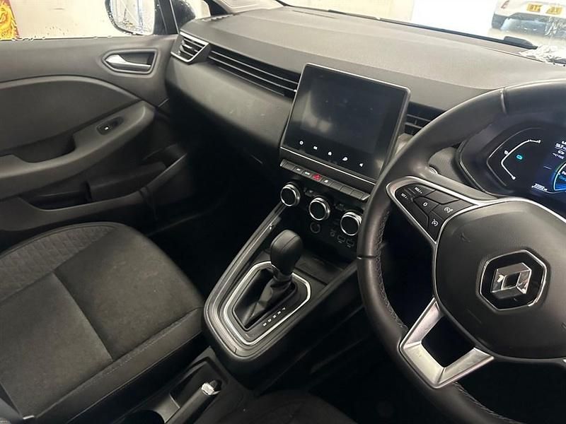 Używany Renault Clio V Evolution 2022 Niebieski Hatchback