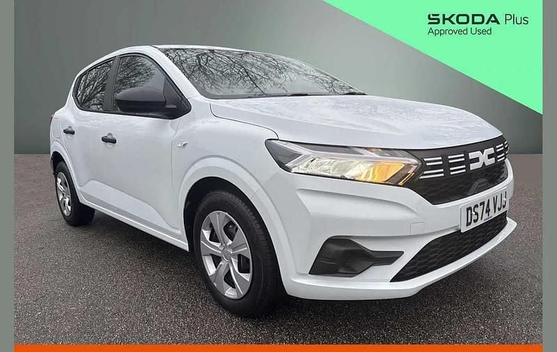 Used Dacia Sandero Essentiel 90 HP (66 kW) 2025 White Hatchback