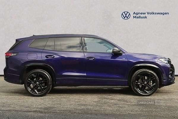 Used VW Touran R-line 150 HP (110 kW) 2025 Mauve/purple MPV