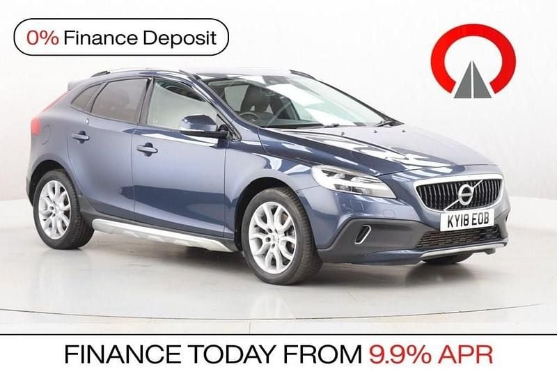 Used Volvo V40 Pro 152 HP (111 kW) 2018 Blue Hatchback
