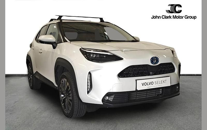 Used Toyota Yaris Cross 113 HP (83 kW) 2024 White SUV