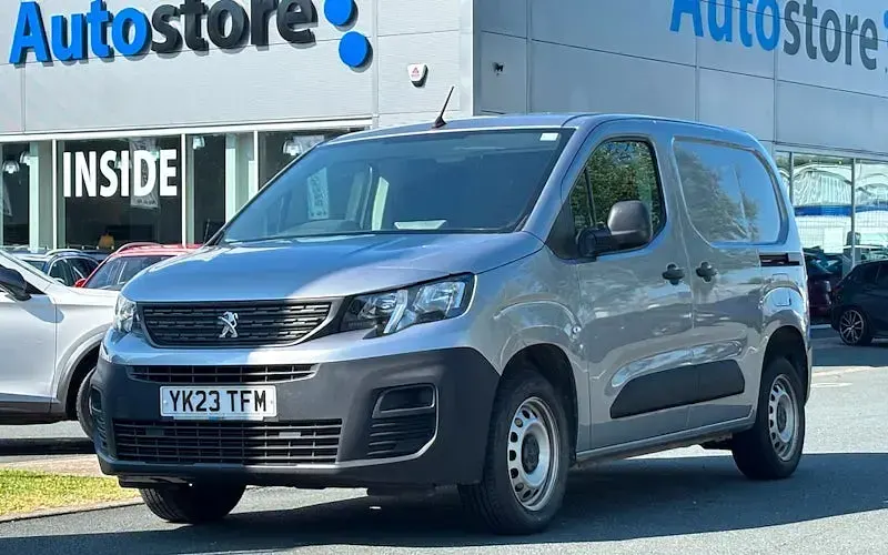 Used Peugeot Partner Premium 102 HP (75 kW) 2023 MPV