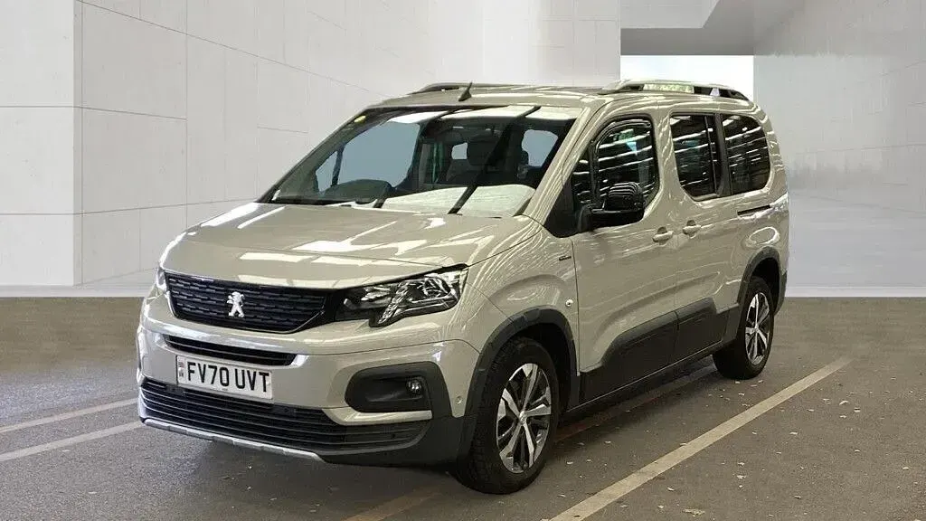 Used Peugeot Rifter GT-line 131 HP (96 kW) 2020 Beige MPV