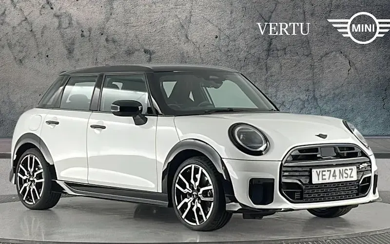 Used Mini Cooper Sport 114 kW (156 HP) 2026 Hatchback