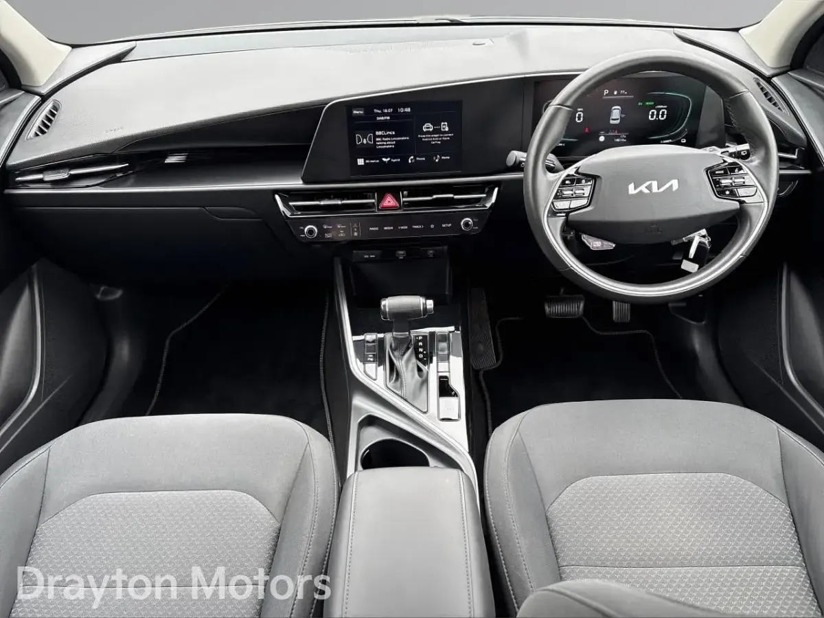 Used Kia Niro 139 HP (102 kW) 2022 Grey SUV