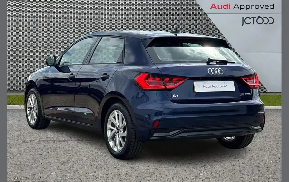 Used Audi A1 Sport 94 HP (69 kW) 2026 Blue SUV